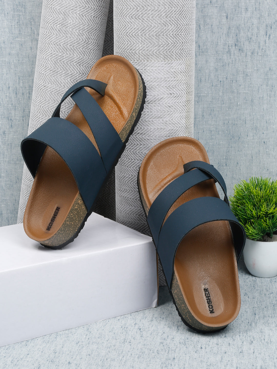 Kosher Navy color casual slipper