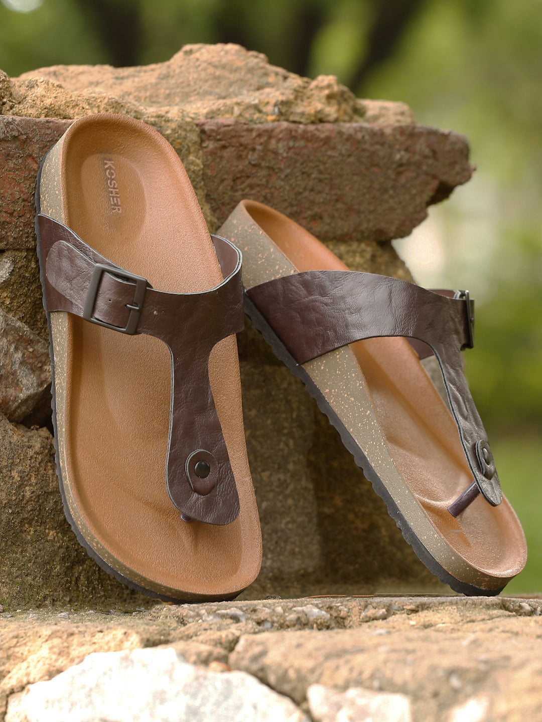 Kosher Men's Brown Textured Thong-Strap Flip-Flops Slippers with Adjustable Buckle