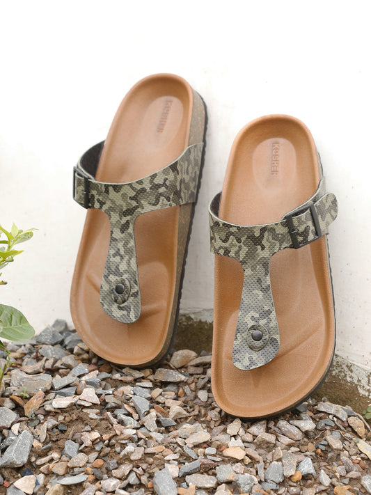 KOSHER Men's Printed Casual T-Strap Flat Slippers