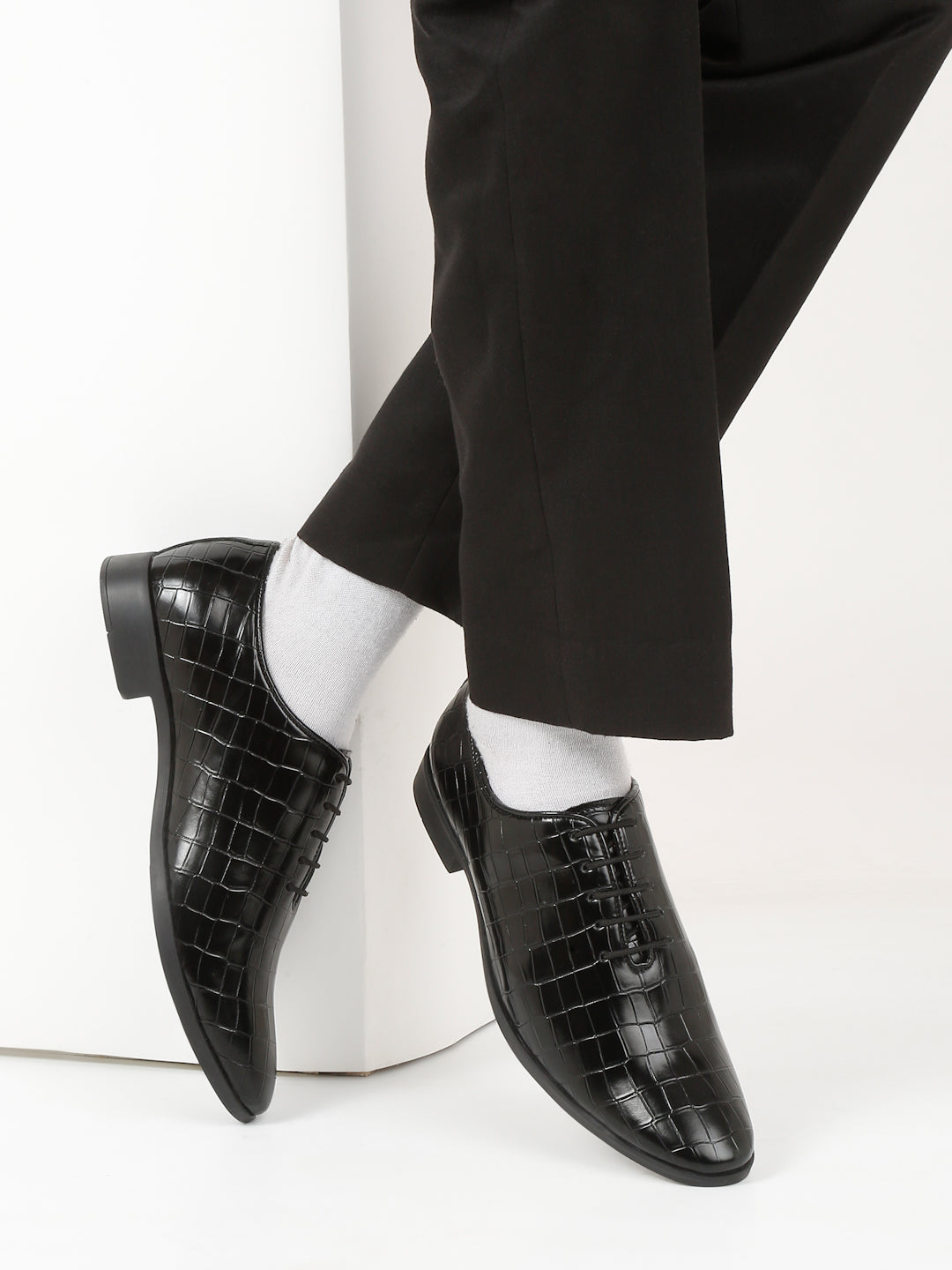 Kosher Black Color Lace-up Formal Shoes