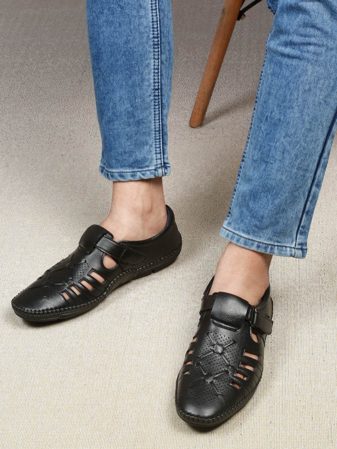 Kosher Black Roman Faux Leather Men's Casual Sandal