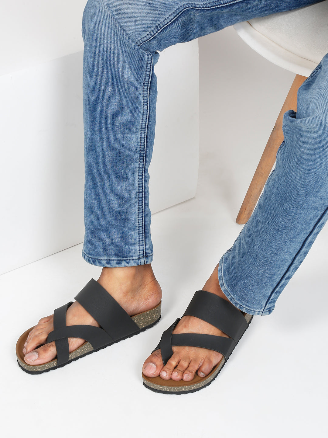 Kosher Black color casual slipper