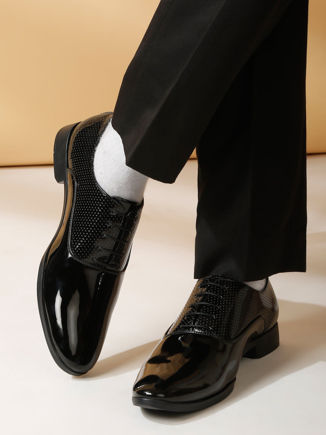 Kosher Black Color Lace-up Formal Shoes