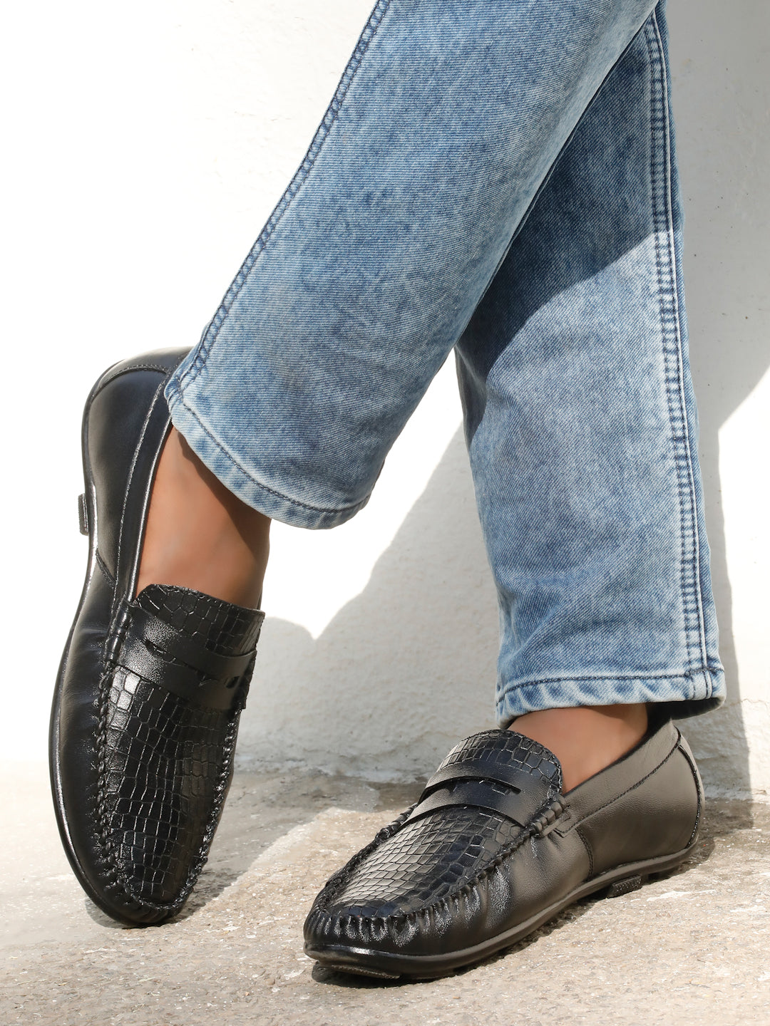Kosher Black Color Slip-on Men's Casual Loafers