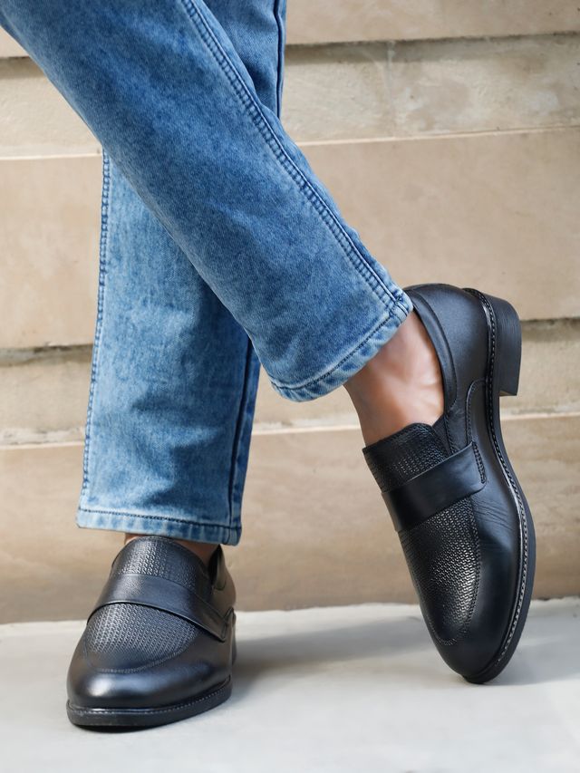 Kosher Black Color Slip-on Men's Formal Shoes