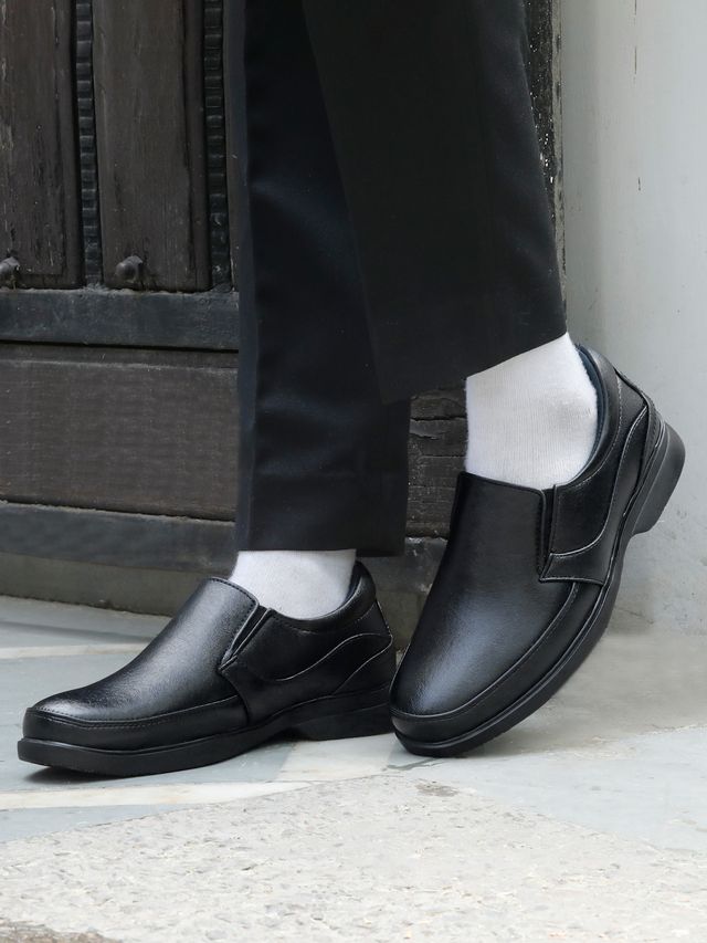 Kosher Black Color Slip-on Men's Formal Shoes